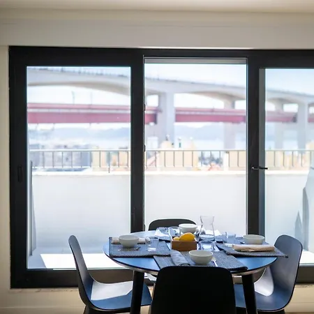 Lusiadas 53 5 D - Beautiful River View Apartamento *